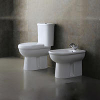 YS22215S Retro dizájn 2 részes kerámia WC, szorosan összekapcsolt P-csapdás mosdó WC;